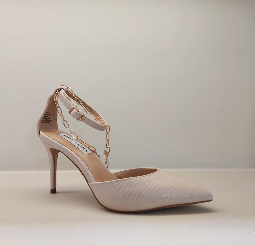 steve madden lioness pump